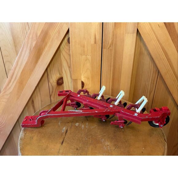 Vintage Ertl Red Farm Plow Toy Cast Iron Tractor Attachment Dyersville Iowa USA - Picture 1 of 8